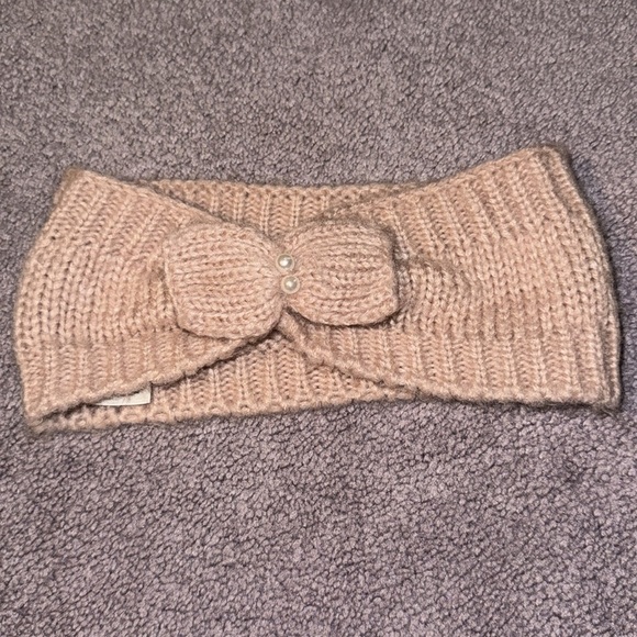Forever 21 Set of 2 Ear Warmers EUC - Picture 5 of 7